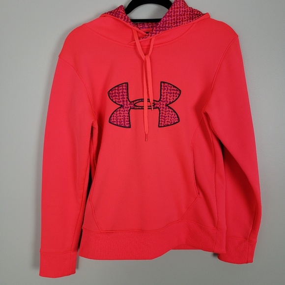 Under Armour Tops - Under Armour long sleeve hoodie L1